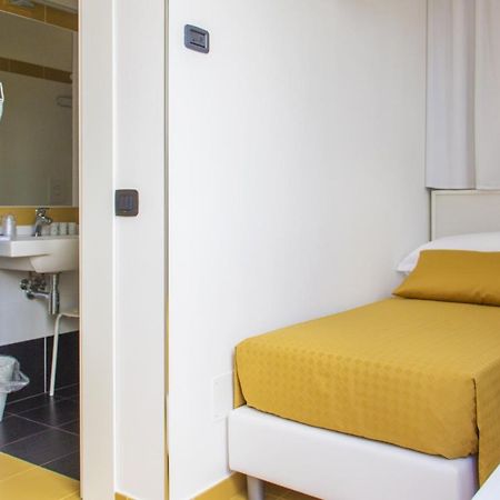 Hotel Villa Chiara Terracina Ngoại thất bức ảnh